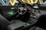 Mercedes-Benz Clase A 220d 4MATIC Style Turismo Interior Salpicadero 5 puertas