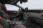 Mercedes-Benz Clase A 45 AMG AMG Exclusive Turismo Interior Asientos 5 puertas