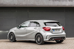 Mercedes-Benz Clase A 250 Sport AMG Line Turismo Exterior Lateral-Posterior 5 puertas