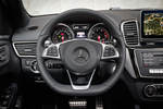 Mercedes-Benz Clase GLE GLE 500 e AMG Line Todo terreno Interior Volante 5 puertas