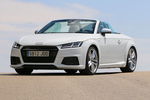 Audi TT 2.0 TFSI 230 CV quattro S tronic S line Descapotable Blanco Glaciar Exterior Frontal-Lateral 2 puertas