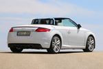 Audi TT 2.0 TFSI 230 CV quattro S tronic S line Descapotable Blanco Glaciar Exterior Posterior-Lateral 2 puertas