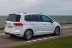 Volkswagen Touran 1.8 TSI 180 CV BMT DSG 7 vel. Sport Monovolumen Blanco Puro Exterior Posterior-Lateral 5 puertas