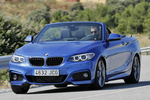 BMW Serie 2 220i M Sport Descapotable Estoril Blue Exterior Frontal-Lateral 2 puertas