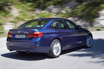BMW Serie 3 340i Sport Turismo Mediterranean Blue Exterior Posterior-Lateral 4 puertas