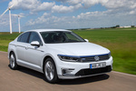 Volkswagen Passat GTE GTE Turismo Blanco Puro Exterior Lateral-Frontal 4 puertas