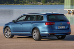 Volkswagen Passat GTE GTE Turismo familiar Azul Harvard Exterior Lateral-Posterior 5 puertas