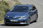 Toyota Auris Touring Sports Hybrid Feel Turismo familiar Azul Denim Exterior Lateral-Frontal 5 puertas