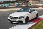 Mercedes-Benz Clase C AMG C 63 S AMG C 63 S Coup&eacute; Exterior Frontal-Lateral 2 puertas