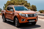 Nissan NP300 Navara Doble Cabina 2.3 dCi 190 CV Gama NP300 Navara Pick up Ocre Savannah Exterior Frontal-Lateral 4 puertas