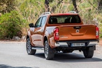 Nissan NP300 Navara Doble Cabina 2.3 dCi 190 CV Gama NP300 Navara Pick up Ocre Savannah Exterior Lateral-Posterior 4 puertas