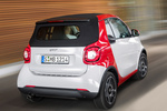 smart fortwo Gama fortwo Passion Descapotable Blanco Cristal y Rojo J&uacute;piter Exterior Posterior-Lateral 3 puertas