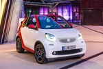 smart fortwo Gama fortwo Passion Descapotable Blanco Cristal y Rojo J&uacute;piter Exterior Frontal-Lateral 3 puertas
