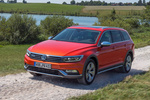 Volkswagen Passat Alltrack 2.0 TDI BMT 190 CV 4Motion DSG 6 vel. Alltrack Turismo familiar Exterior Frontal-Lateral 5 puertas
