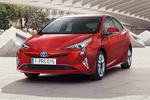 Toyota Prius Gama Prius Gama Prius Turismo Rojo Rub&iacute; Exterior Frontal-Lateral 5 puertas