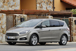 Ford S-MAX 2.0 TDCi 180 CV PowerShift Titanium Monovolumen Metalicioso Exterior Frontal-Lateral 5 puertas