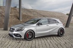 Mercedes-Benz Clase A AMG A 45 AMG Turismo Exterior Frontal-Lateral 5 puertas