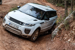 Land Rover Range Rover Evoque 2.0 TD4 180 CV 4x4 HSE Dynamic Todo terreno Fuji White Exterior Frontal-Lateral 5 puertas