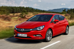 Opel Astra Gama Astra 5p Gama Astra 5p Turismo Rojo Pasi&oacute;n Exterior Frontal-Lateral 5 puertas