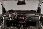 Opel Corsa 1.3 CDTI 75 CV Selective Turismo Plata Blade Interior Salpicadero 3 puertas