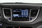 Hyundai Tucson 2.0 CRDi 184 CV 4x4 Aut. Style Todo terreno Interior Consola Central 5 puertas