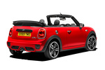 MINI MINI Cooper S (Paquete John Cooper Works exterior) Gama MINI Cabrio Descapotable Chili Red Exterior Lateral-Posterior 2 puertas