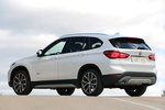 BMW X1 sDrive18d 150 CV xLine Todo terreno Mineralweiss metalizado Exterior Lateral-Posterior 5 puertas