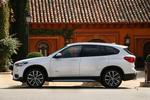 BMW X1 sDrive18d 150 CV xLine Todo terreno Mineralweiss metalizado Exterior Lateral 5 puertas