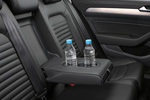Volkswagen Passat 2.0 TDI BMT 150 CV DSG6 Sport Turismo familiar Interior Reposabrazos 5 puertas