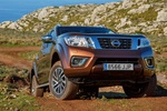 Nissan NP300 Navara Doble Cabina 2.3 dCi 190 CV Gama NP300 Navara Pick up Bronce Tierra Exterior Frontal 4 puertas