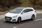 Hyundai i40 1.7 CRDi 141 CV BlueDrive Style Turismo familiar White Sand Exterior Frontal-Lateral 5 puertas