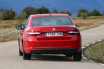 Skoda Superb 2.0 TDI 150 CV DSG Laurin & Klement Turismo Rojo Fuego Exterior Posterior 5 puertas