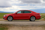 Skoda Superb 2.0 TDI 150 CV DSG Laurin & Klement Turismo Rojo Fuego Exterior Lateral 5 puertas