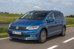 Volkswagen Touran Gama Touran Gama Touran Monovolumen Azul Caribe Exterior Frontal-Lateral 5 puertas