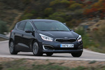 KIA cee'd 1.0 T-GDi Tech Turismo Dark gun metal Exterior Frontal-Lateral 5 puertas