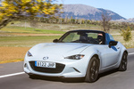Mazda MX-5 Soft Top 1.5 131 CV Soft Top Luxury Descapotable Ceramic Metallic Exterior Frontal-Lateral 2 puertas