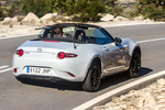 Mazda MX-5 Soft Top 1.5 131 CV Soft Top Luxury Descapotable Ceramic Metallic Exterior Posterior-Lateral 2 puertas