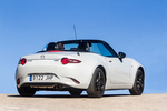 Mazda MX-5 Soft Top 1.5 131 CV Soft Top Luxury Descapotable Ceramic Metallic Exterior Posterior-Lateral 2 puertas