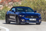 Ford Mustang GT 5.0 Ti-VCT V8 421 CV Gama Mustang Convertible Descapotable Azul Impact Exterior Lateral-Frontal 2 puertas