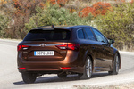 Toyota Avensis 150D Executive Turismo familiar Bronce Tierra Exterior Posterior-Lateral 5 puertas