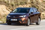 Toyota Avensis 150D Executive Turismo familiar Bronce Tierra Exterior Frontal-Lateral 5 puertas