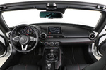 Mazda MX-5 Soft Top 1.5 131 CV Soft Top Luxury Descapotable Interior Salpicadero 2 puertas