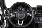 Mazda MX-5 Soft Top 1.5 131 CV Soft Top Luxury Descapotable Interior Volante 2 puertas