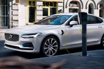 Volvo S90 T8 Gama S90 Turismo White Exterior Frontal-Lateral 4 puertas
