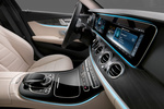 Mercedes-Benz Clase E Gama Clase E Berlina Gama Clase E Turismo Interior Consola Central 4 puertas