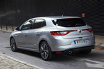 Renault M&eacute;gane dCi 130 Bose Turismo Gris Platino Exterior Lateral-Posterior 5 puertas