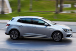 Renault M&eacute;gane dCi 130 Bose Turismo Gris Platino Exterior Lateral 5 puertas