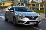 Renault M&eacute;gane dCi 130 Bose Turismo Gris Platino Exterior Frontal-Lateral 5 puertas