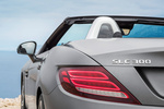 Mercedes-Benz SLC SLC 300 AMG Line Descapotable Designo Cerrusit Grey Magno Exterior Pilotos 2 puertas