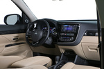 Mitsubishi Outlander DI-D 150 CV Kaiteki Todo terreno Interior Salpicadero 5 puertas